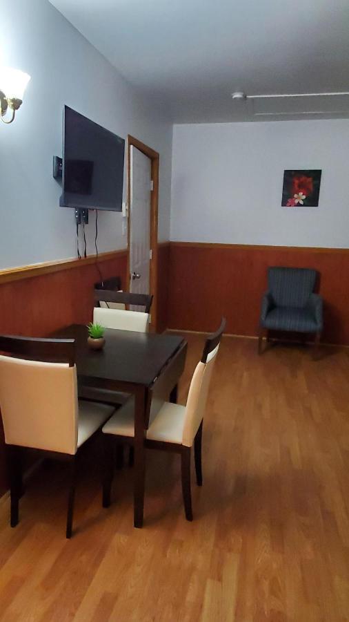 Hotel Fleurs Karaibes Saint-Alexandre-de-Kamouraska Екстер'єр фото